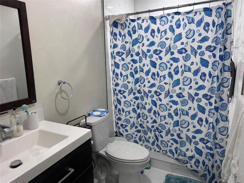 Image 8 of 8 For 3900 52nd Ave