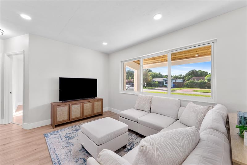 Image 11 of 29 For 7021 12th St