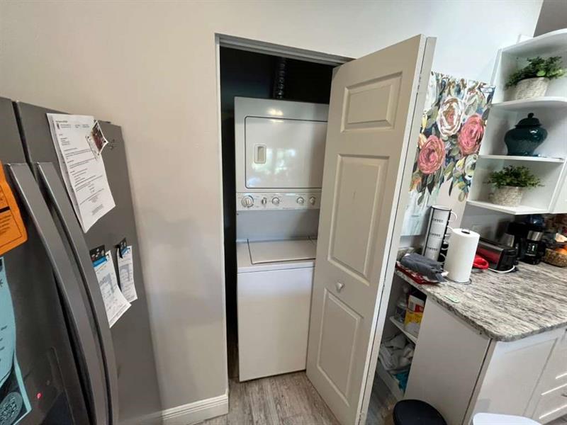 Image 10 of 18 For 22517 Vistawood Way