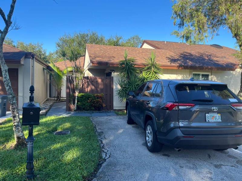 Image 3 of 18 For 22517 Vistawood Way