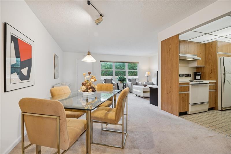 Image 7 of 18 For 3205 Portofino Point  F3