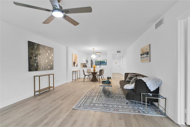 Image 11 of 19 For 15461 Pembridge 112 Drive 112