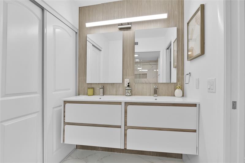 Image 17 of 19 For 15461 Pembridge 112 Drive 112