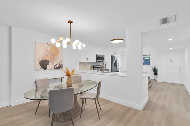 Image 7 of 19 For 15461 Pembridge 112 Drive 112