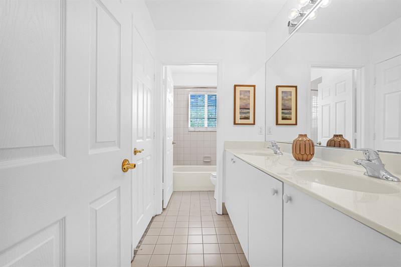 Image 30 of 56 For 1427 34th Way  1427