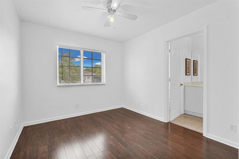 Image 37 of 56 For 1427 34th Way  1427