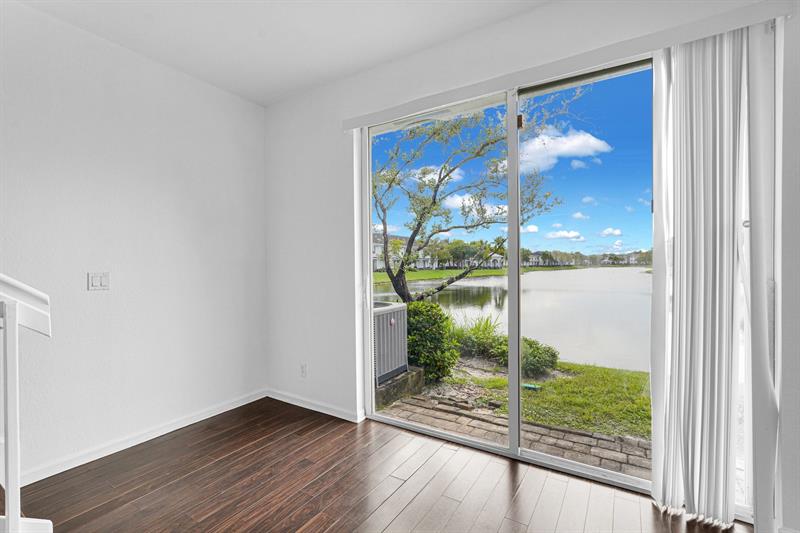 Image 4 of 56 For 1427 34th Way  1427