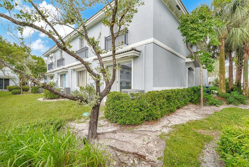 Image 40 of 56 For 1427 34th Way  1427