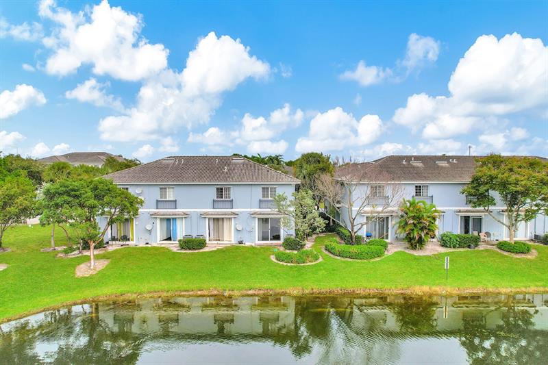 Image 41 of 56 For 1427 34th Way  1427