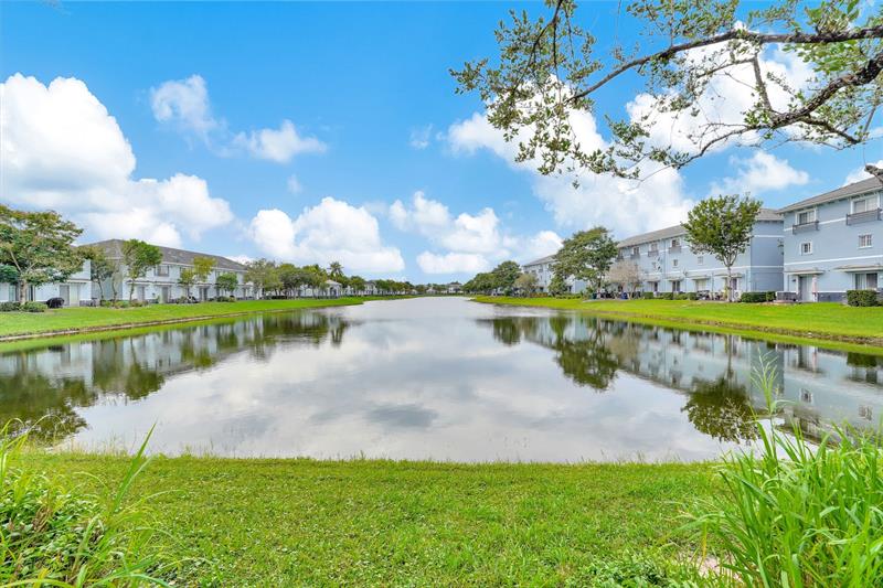 Image 5 of 56 For 1427 34th Way  1427