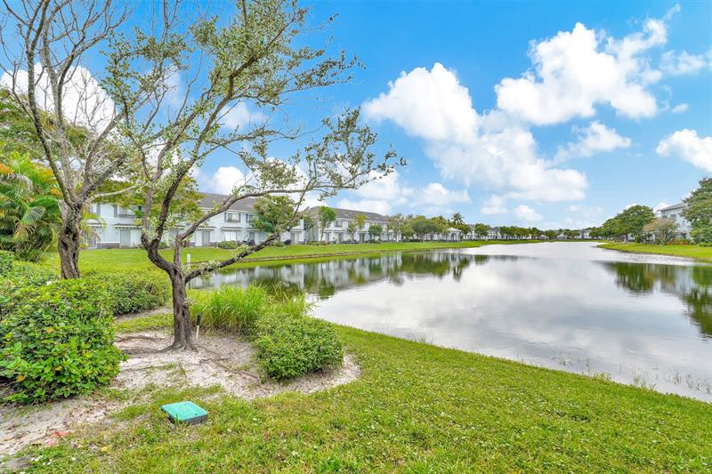 Image 6 of 56 For 1427 34th Way  1427