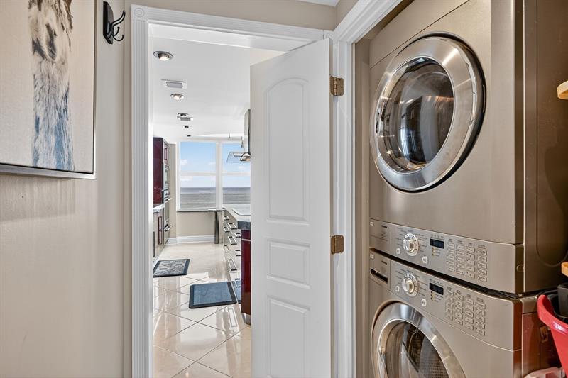 Image 15 of 31 For 4280 Galt Ocean Dr  20-a