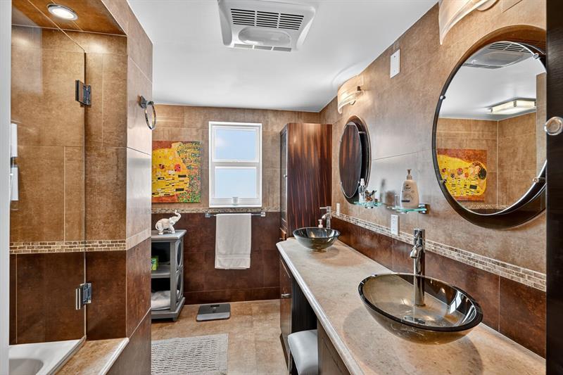 Image 20 of 31 For 4280 Galt Ocean Dr  20-a