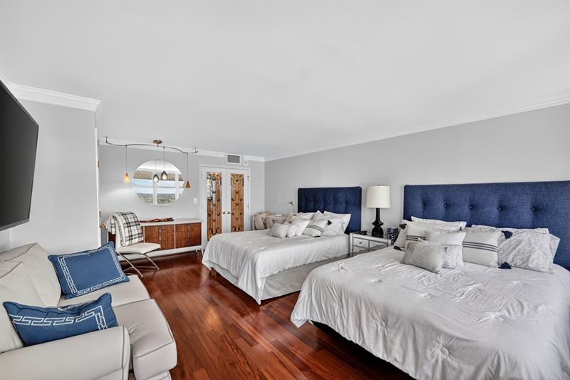 Image 24 of 31 For 4280 Galt Ocean Dr  20-a