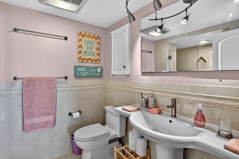 Image 25 of 31 For 4280 Galt Ocean Dr  20-a