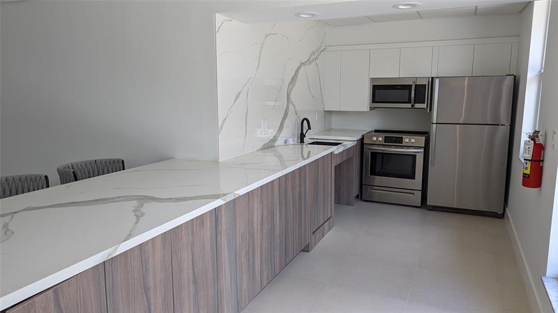 Image 45 of 55 For 1800 Andrews Ave  9g