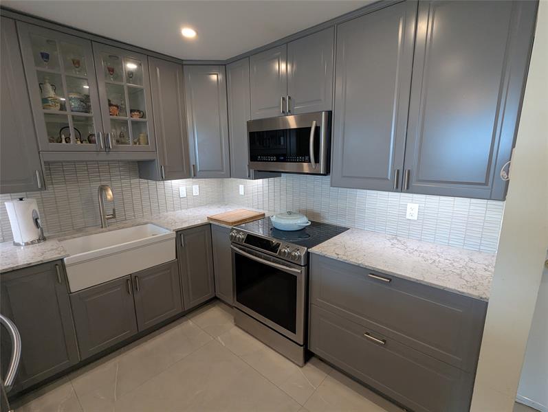 Image 7 of 55 For 1800 Andrews Ave  9g