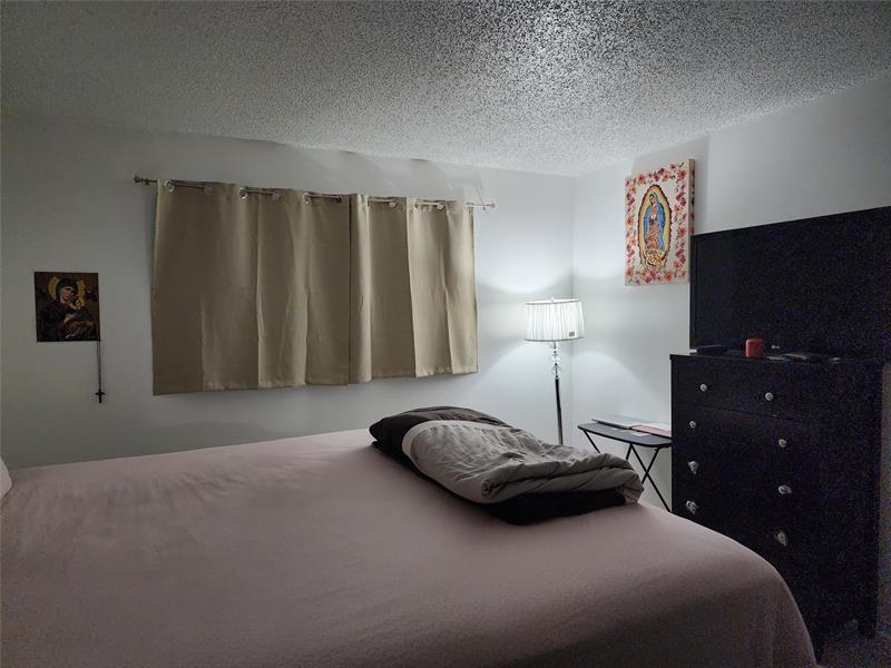 Image 10 of 12 For 8020 Fairview  109