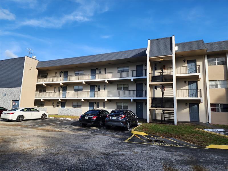 Image 3 of 12 For 8020 Fairview  109