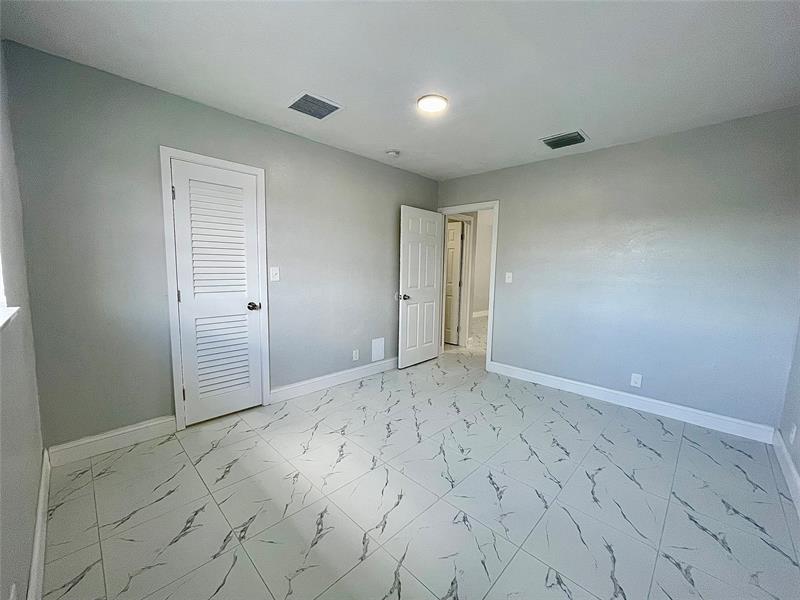 Image 10 of 11 For 874 10th Dr  741-211