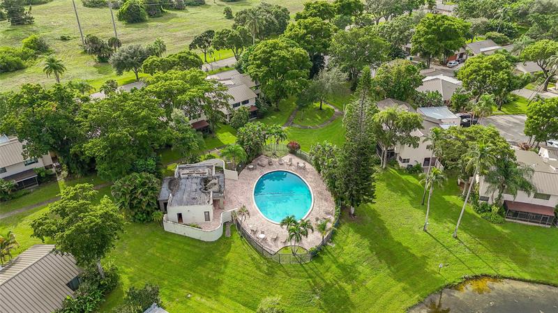 Image 45 of 54 For 5614 Hammock Ln 113