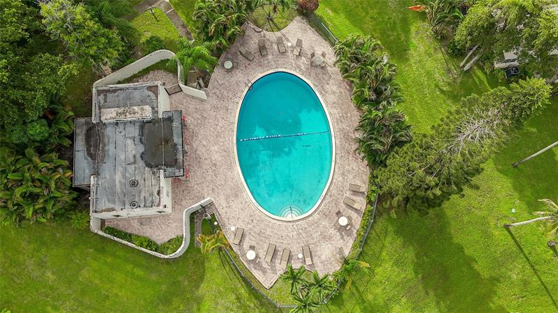 Image 46 of 54 For 5614 Hammock Ln 113