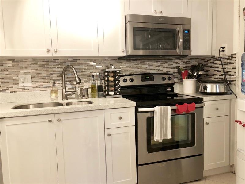 Image 12 of 17 For 4060 Hills Dr  24