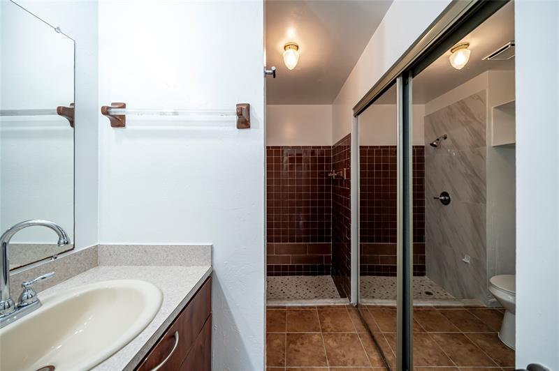 Image 18 of 28 For 3625 70th Ave 23-x