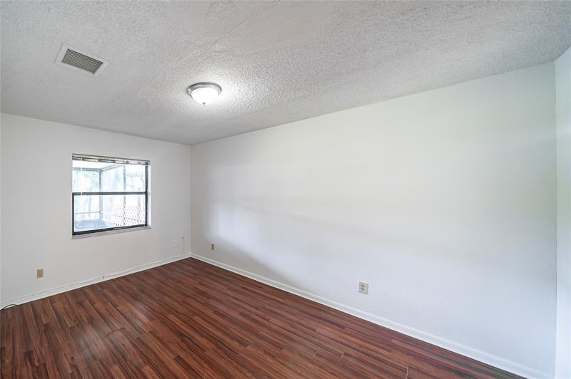 Image 19 of 28 For 3625 70th Ave 23-x