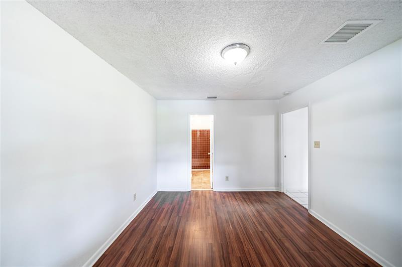 Image 21 of 28 For 3625 70th Ave 23-x