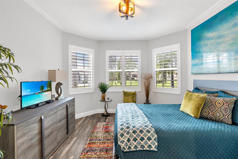 Image 16 of 40 For 7089 Palazzo Reale