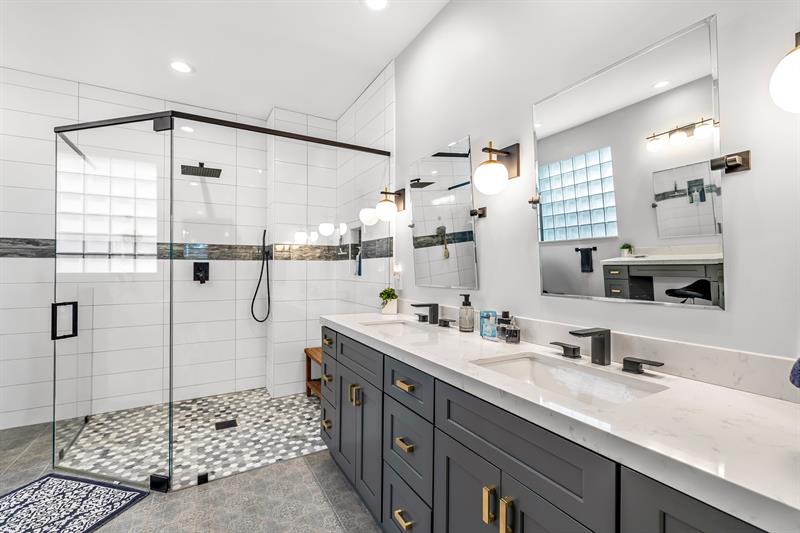 Image 21 of 40 For 7089 Palazzo Reale