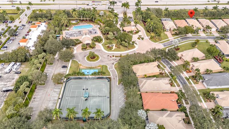 Image 33 of 40 For 7089 Palazzo Reale