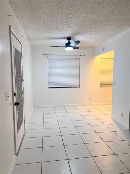 Image 25 of 32 For 740 Burgundy  740