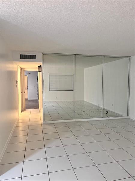 Image 8 of 32 For 740 Burgundy  740