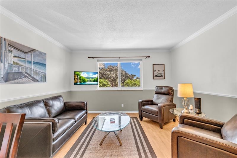 Image 3 of 41 For 6263 19th Ave  1030