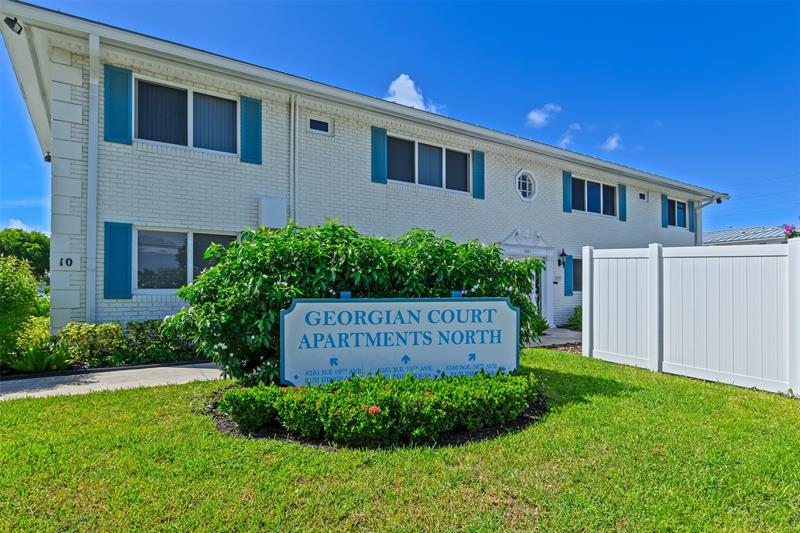 Image 37 of 41 For 6263 19th Ave  1030