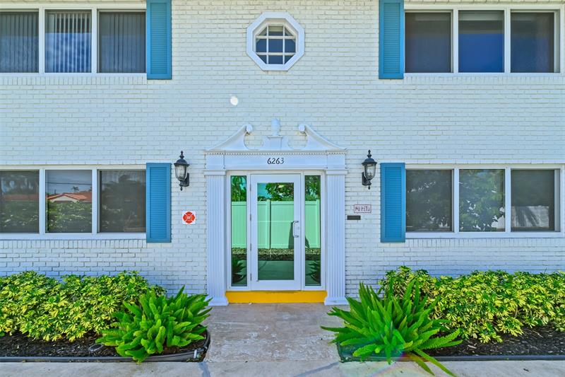 Image 39 of 41 For 6263 19th Ave  1030