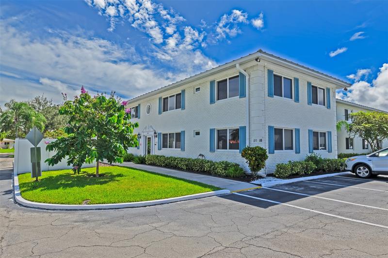 Image 41 of 41 For 6263 19th Ave  1030