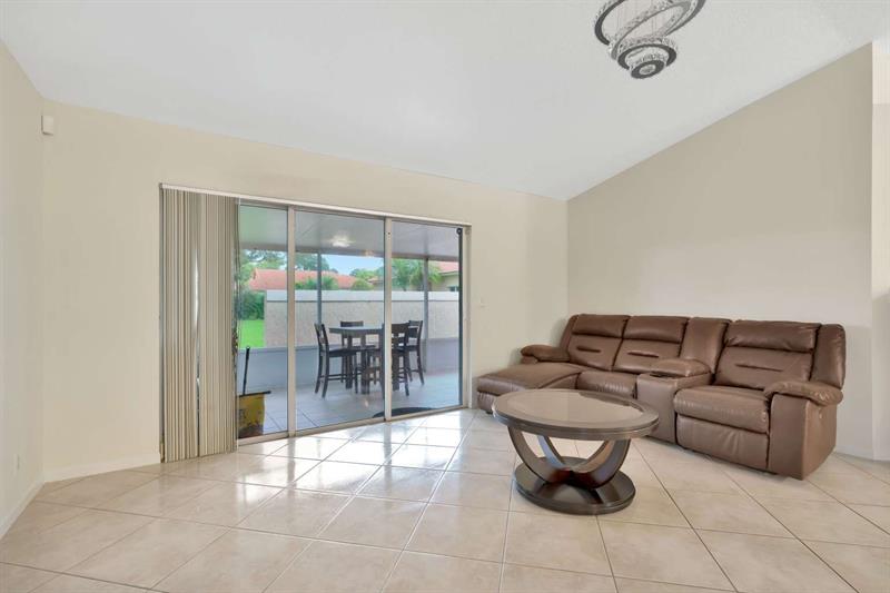 Image 10 of 47 For 1002 Aspri Way