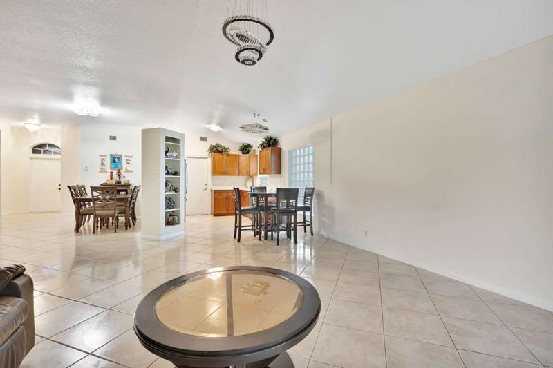 Image 12 of 47 For 1002 Aspri Way