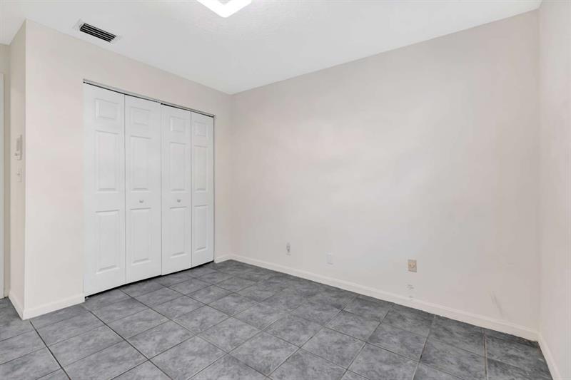 Image 30 of 47 For 1002 Aspri Way