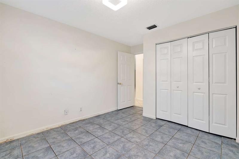 Image 31 of 47 For 1002 Aspri Way