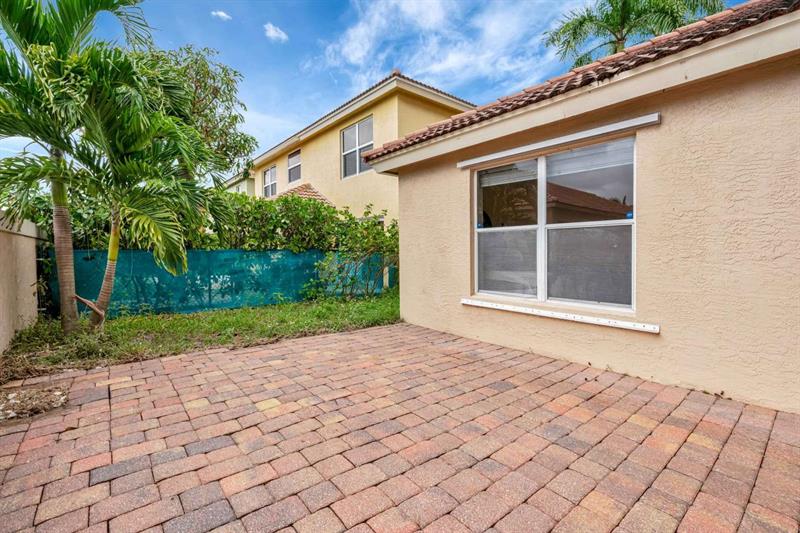 Image 35 of 47 For 1002 Aspri Way