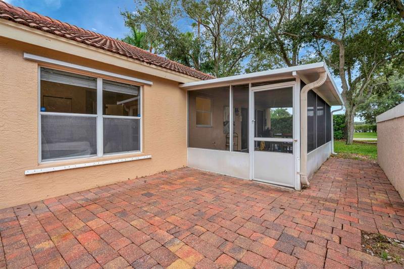 Image 37 of 47 For 1002 Aspri Way