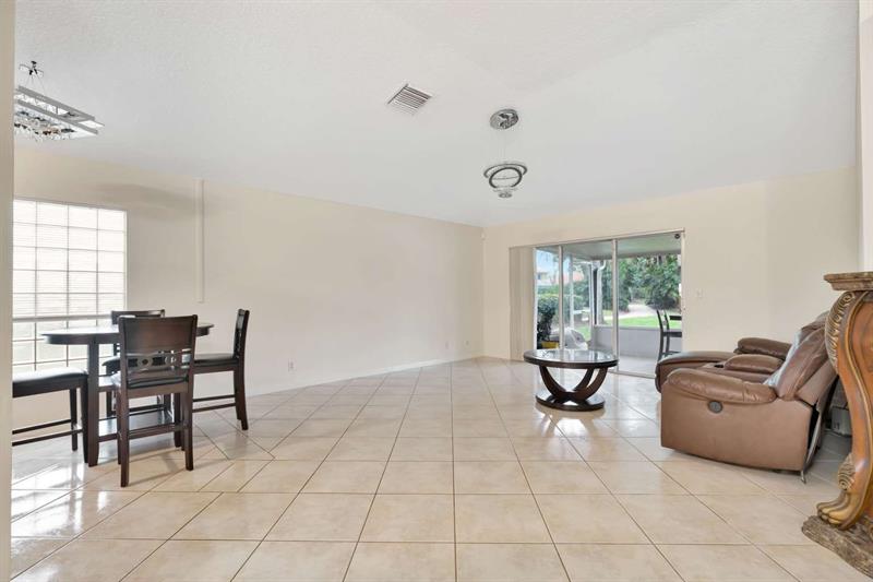 Image 9 of 47 For 1002 Aspri Way