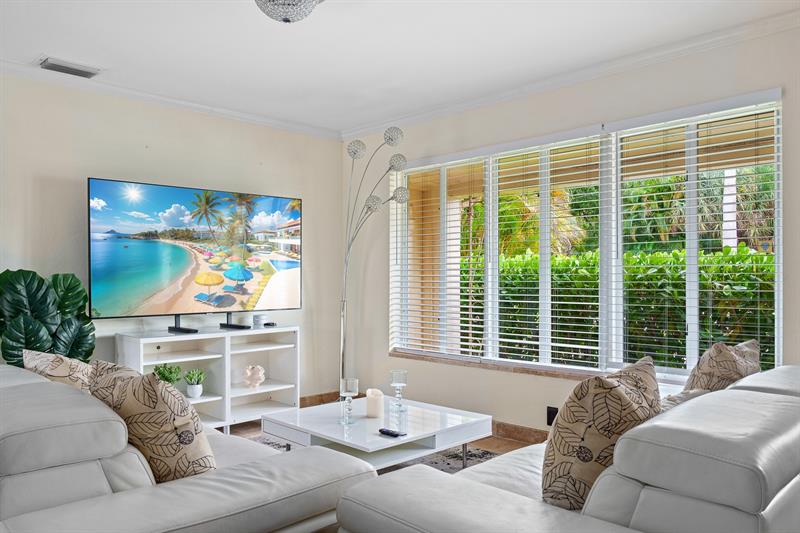 Image 15 of 73 For 2757 14th Ave