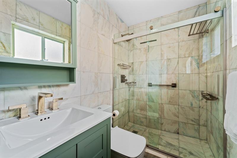 Image 28 of 73 For 2757 14th Ave