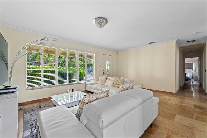 Image 29 of 73 For 2757 14th Ave