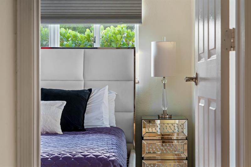 Image 32 of 73 For 2757 14th Ave